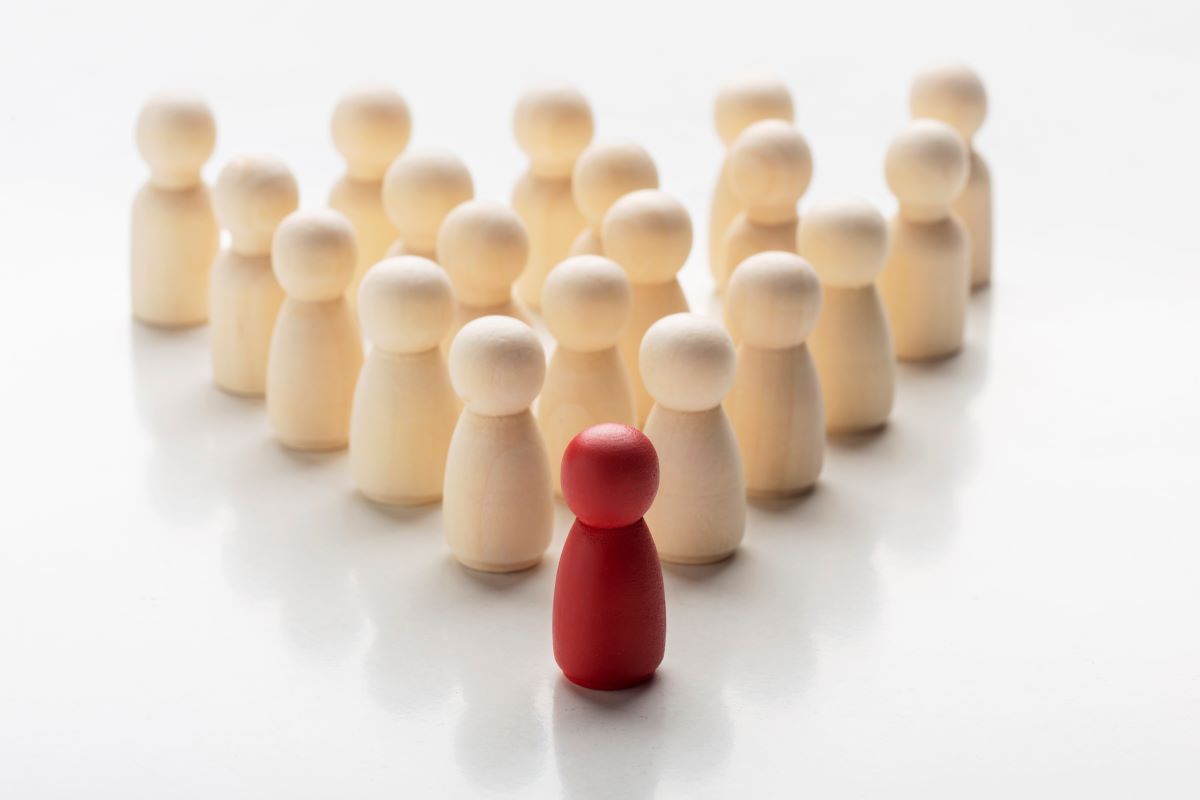 Concepto de liderazgo y toma de decisiones organizacionales en tiempos de inteligencia artificial